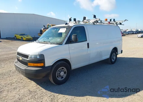 2018 Chevrolet Express 2500 Work Van from USA, damaged, VIN 1GCWGAFP0J1335951